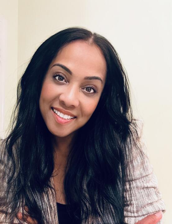 MonicaFaye E-Commerce Professional